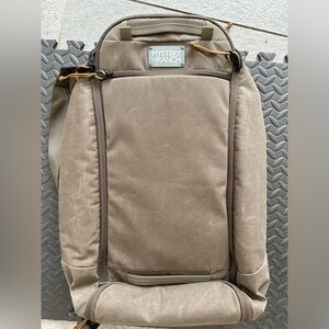 Mystery Ranch Duffel 40 wood waxed.never used.